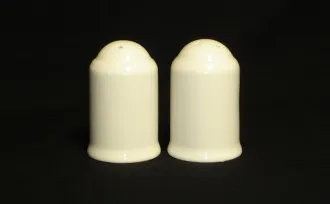 CHINAWARE SALT & PAPER SHAKER 1 e301_saltpepper1