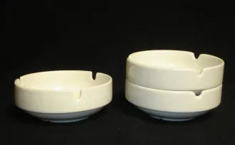 CHINAWARE ROUND ASHTRAY  1 e305_ash_tray