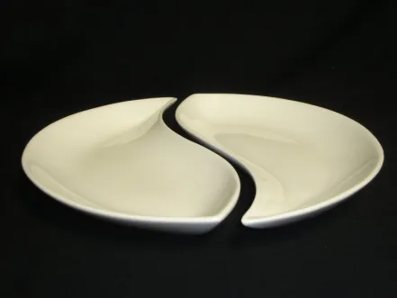 CHINAWARE YIN-YANG DISH 1 e308_yin_yang_dish