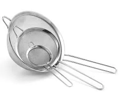 KITCHEN UTENSIL S.S STRAINER 1 strainer